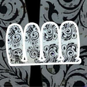 Color Street Black and White Glittering “Fabulous Filigree” Nail Wraps